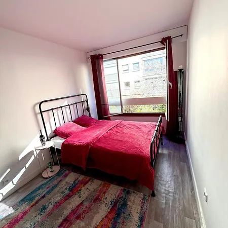 Bright & Cozy In Shared Near Eiffel