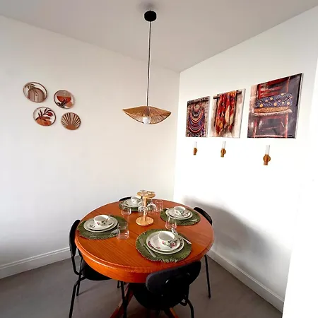 Bright & Cozy In Shared Near Eiffel *