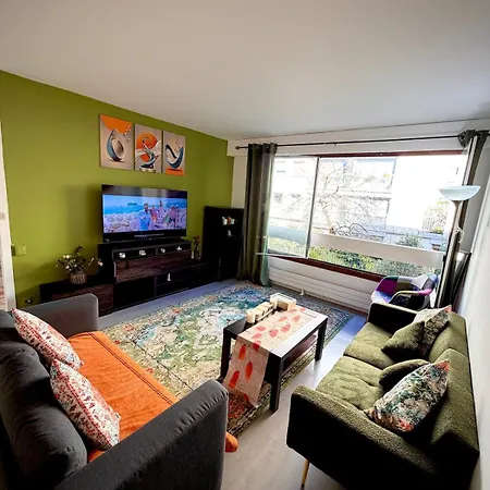 Bright & Cozy In Shared Near Eiffel Appartement